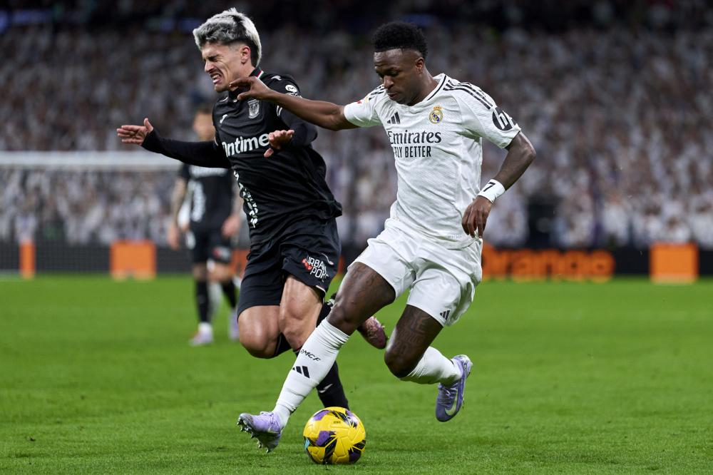 球稳住胜局 球稳住胜局